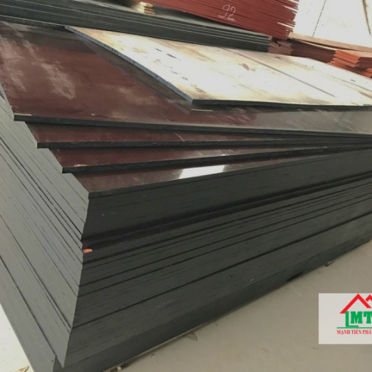 Bán ván ép phủ phim 1220x2440mm dày 18mm