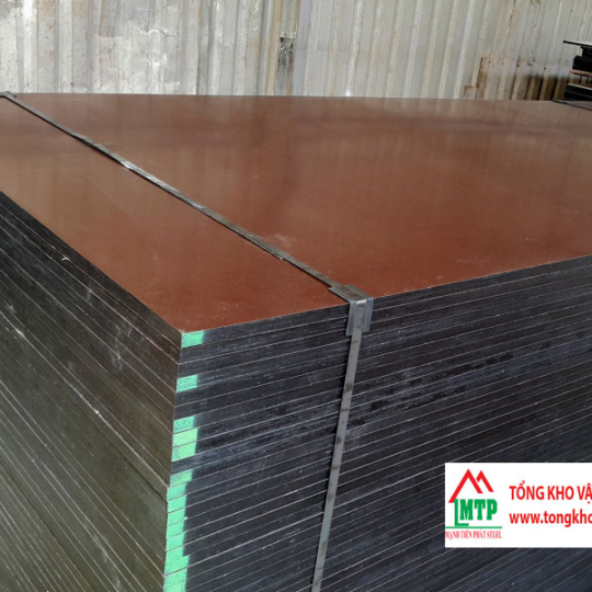 Ván ép phủ phim 1220x2440mm dày 17mm